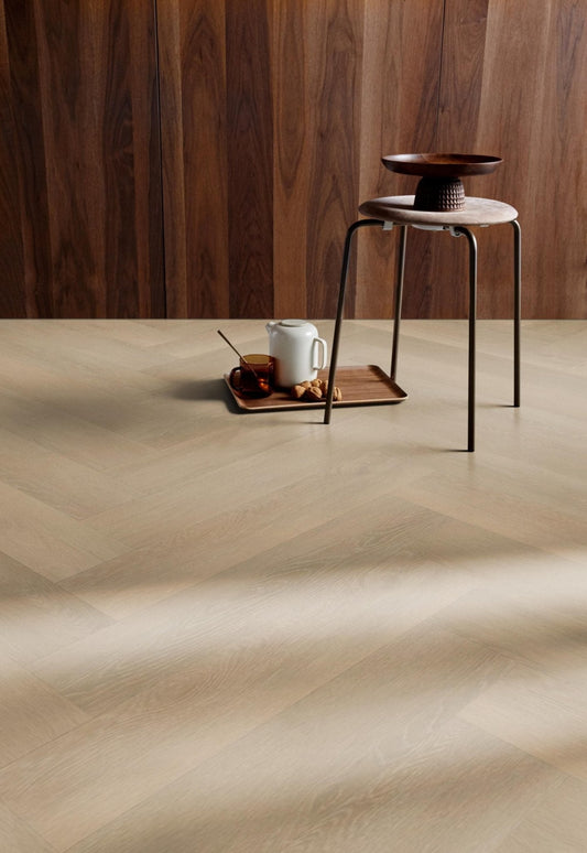 Herringbone klik PVC warm natural - Matteo studio B.V.