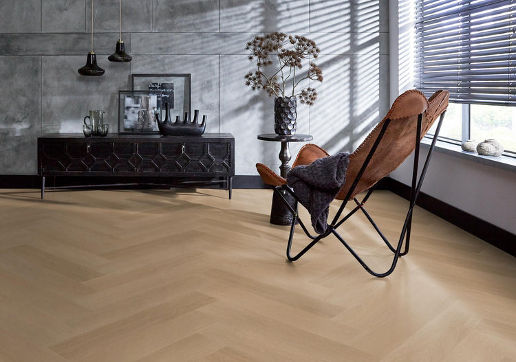 YUP Fulham visgraat plak PVC dark oak - Matteo studio B.V.